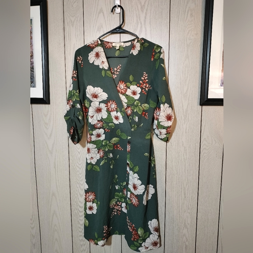 Monteau Green Floral Long Sleeve Dress